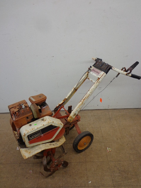 lot 109 image: Garden tiller
