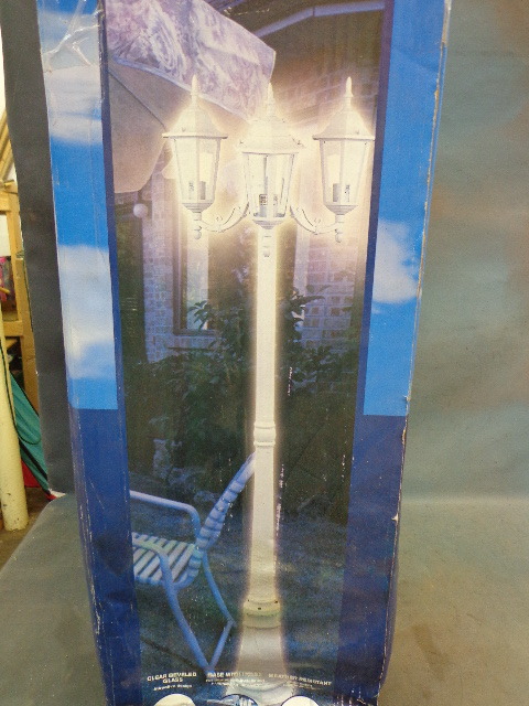 lot 47 image: Post yard light