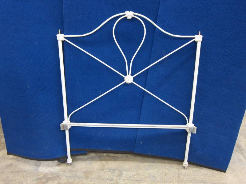 lot 20 image: Antique Childs Bed