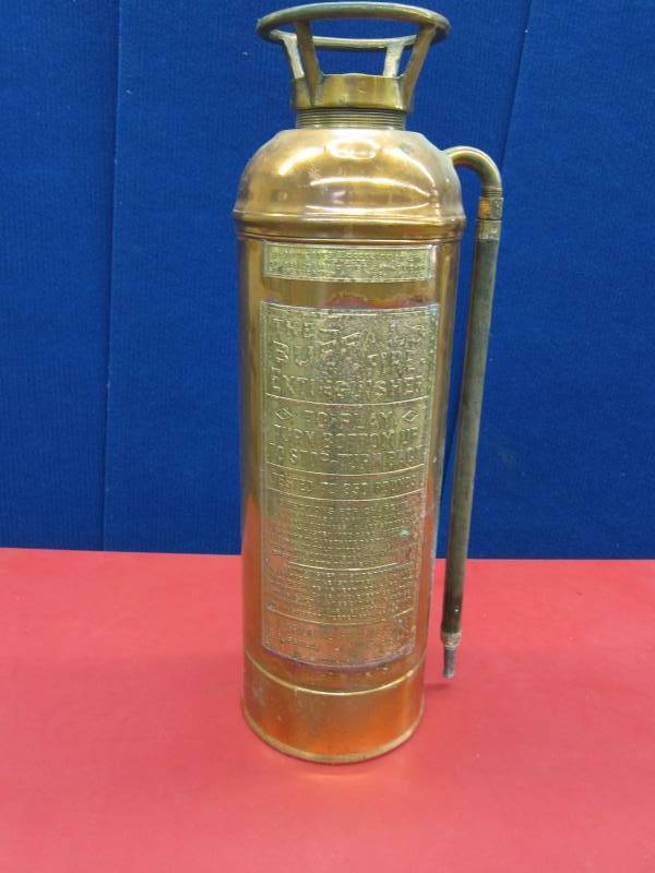 lot 21 image: Antique Brass Fire Extinguisher