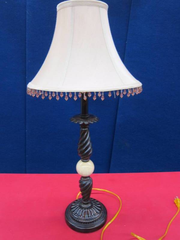 lot 30 image: Ornate Table Lamp