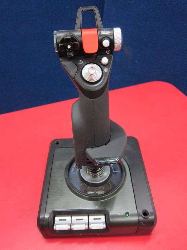 lot 34 image: Gaming Joystick