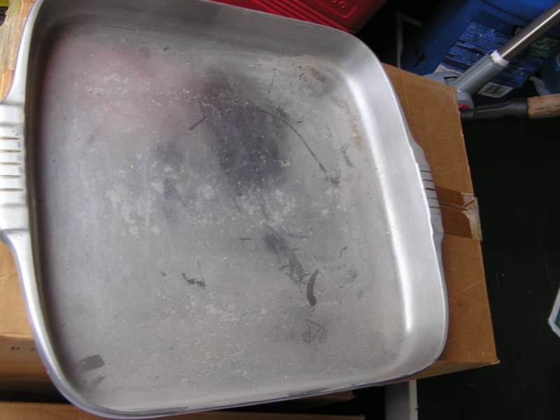 lot 25 image: WAGNERWARE MAGNALITE ROAST AND BAKE