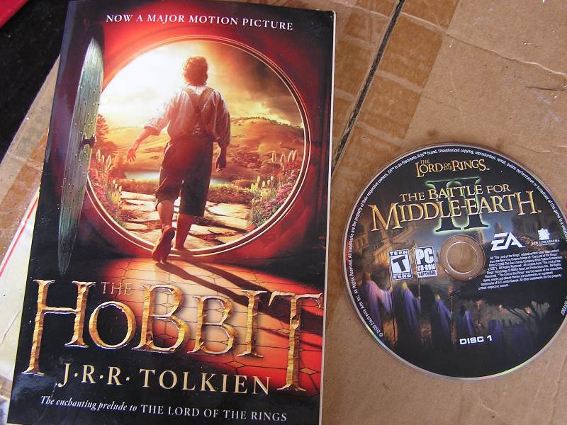 lot 36 image: HOBBIT BOOK AND BATTLE FOR MIDDLE EARTH 2  DVD