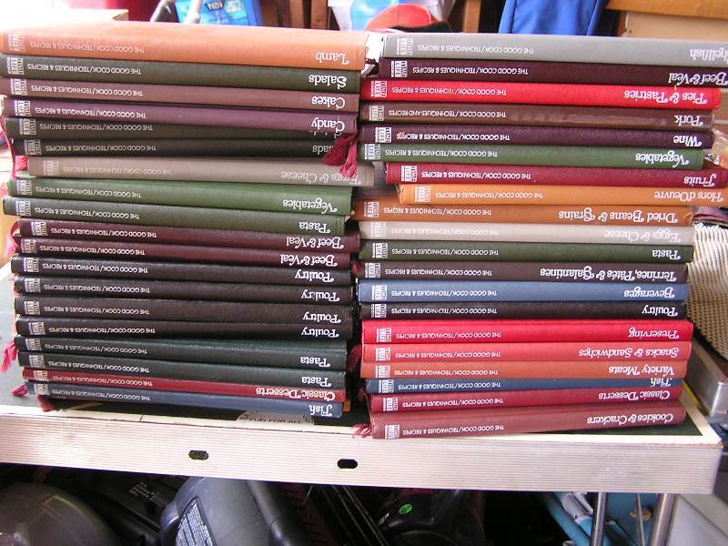 lot 83 image: TIME LIFE THE GOOD COOK SET OF 40 COOKBOOKS