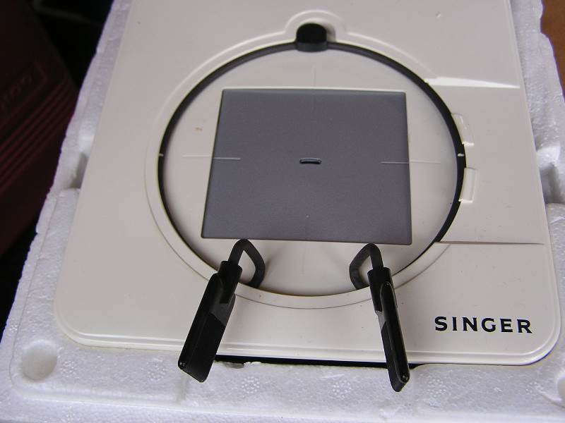 lot 94 image: SINGER SEWING ATTACHMENT