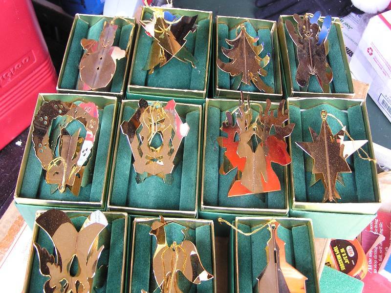 lot 70 image: 20 KT. GOLD PLATED ORNAMENTS