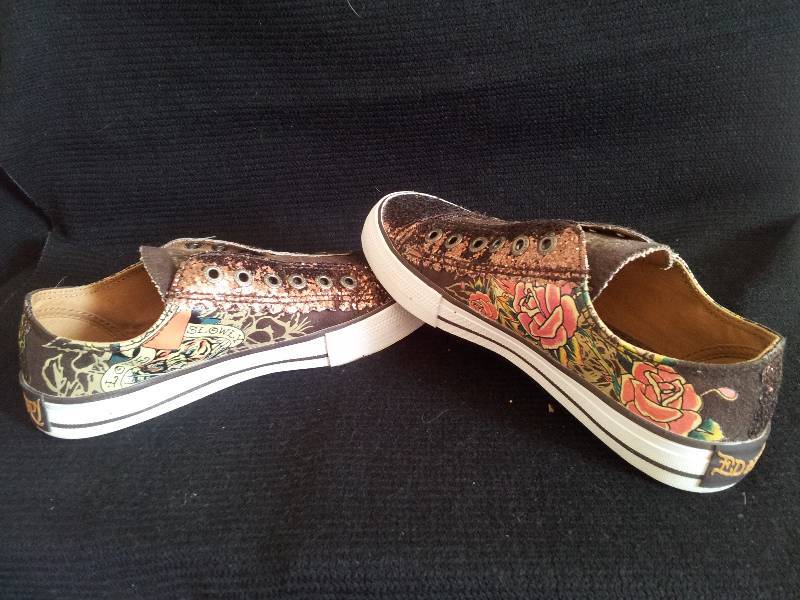 lot 8 image: Ed Hardy Size 7 - Brown w Shimmeri...