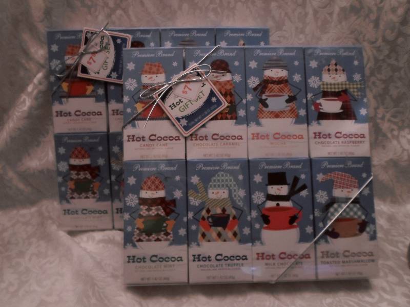 lot 22 image: Lot of 16 Boxes of Hot Cocoa Mix - ...