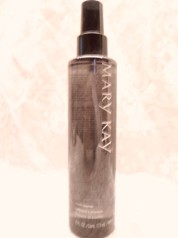 lot 41 image: Mary Kay Make Up Brush Cleaner - 6 ...