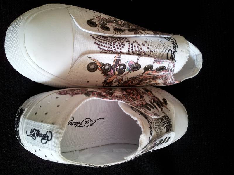 lot 1 image: Ed Hardy Size 6 - White Low Rise Sh...