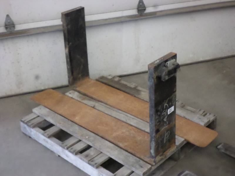 lot 21 image: 8x48 Heavy Duty Steel Forks, 21 ...