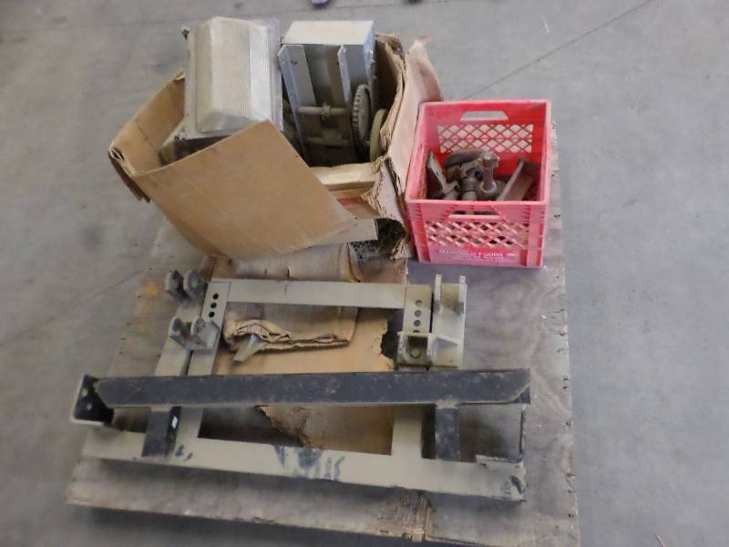 lot 25 image: Pallet Lot Plow Frame, Plow Feet, ...