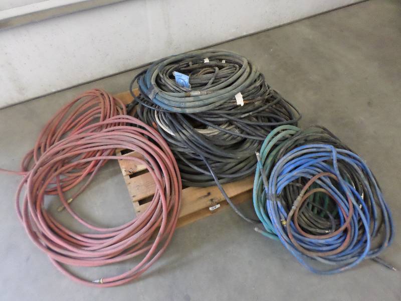 lot 28 image: Pallet Of Assorted Size & Length Ai...
