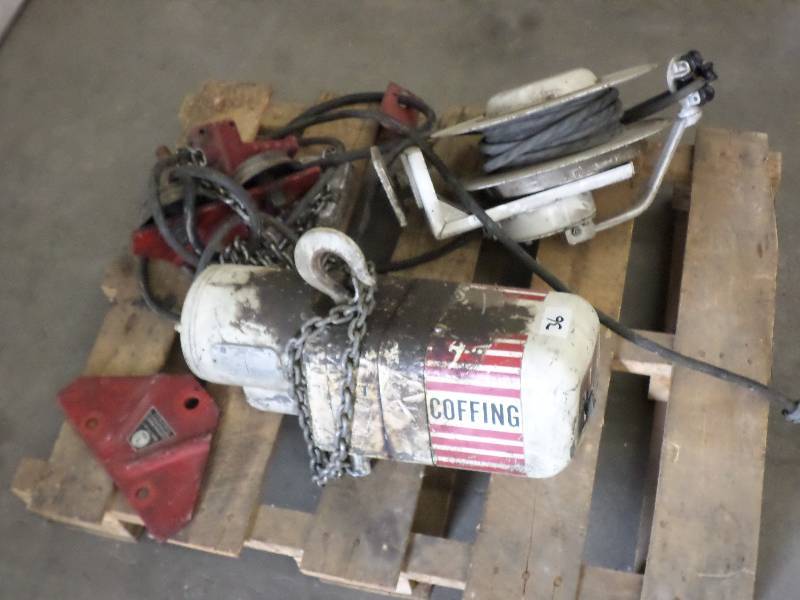 lot 36 image: Coffling 1-Ton 12HP 230Volt Hoist ...