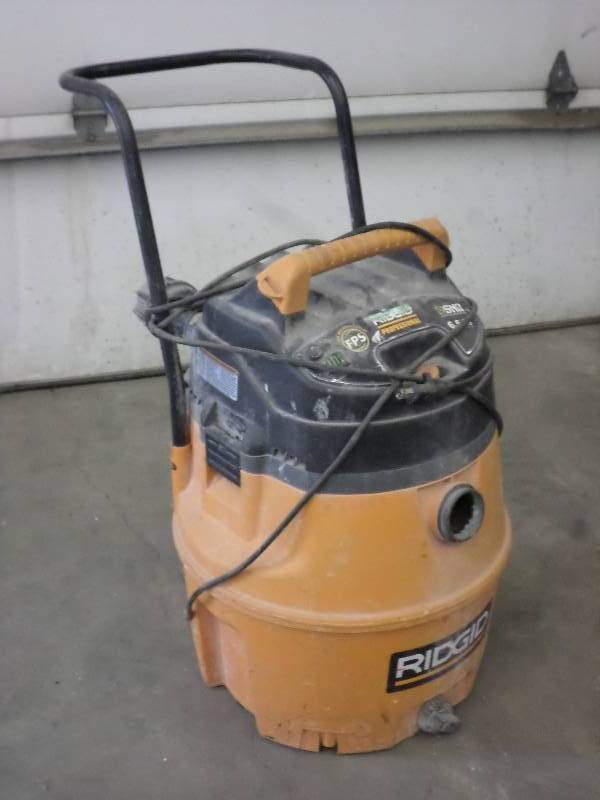 lot 45 image: Ridgid 16-Gallon 6.5HP Vacuum, No H...