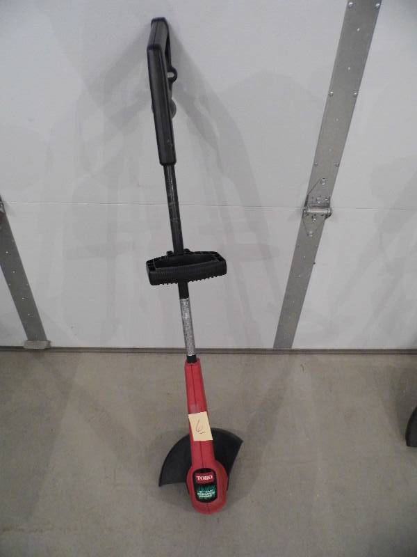 Toro 11 TimmerEdger