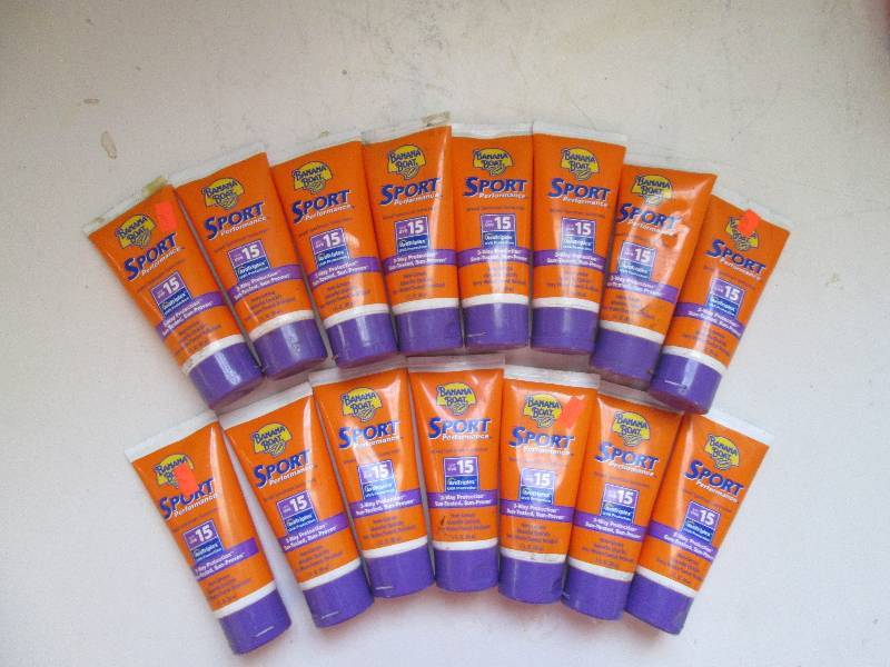 lot 4 image: lot of 15 bannana boat sport perfor...