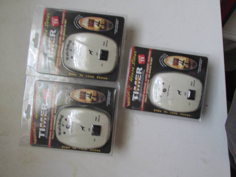 lot 60 image: lot of 3 watchdog house sitter time...