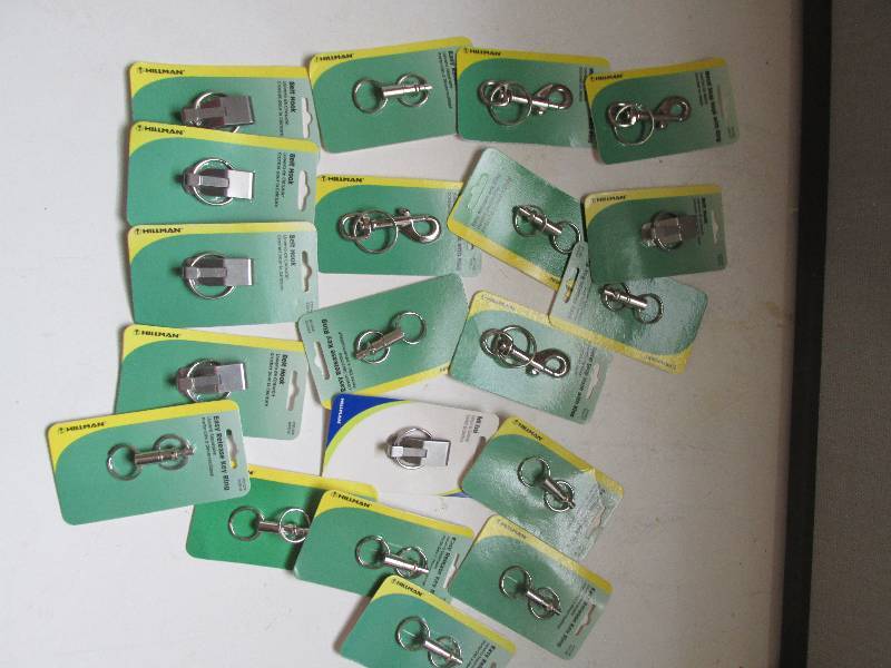 lot 62 image: lot of belt hooks and easy release ...