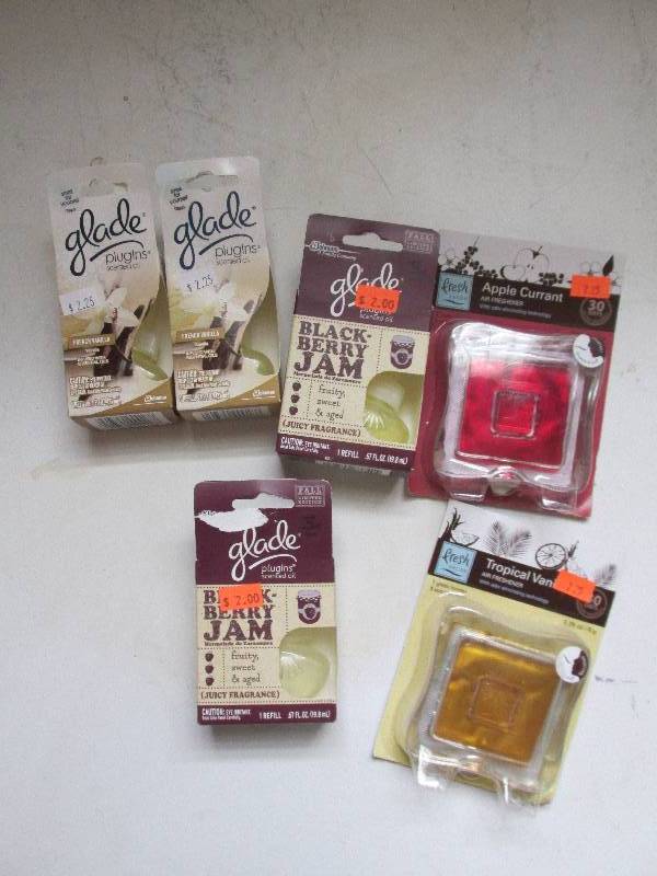 lot 64 image: lot of glade air freasheners and se...
