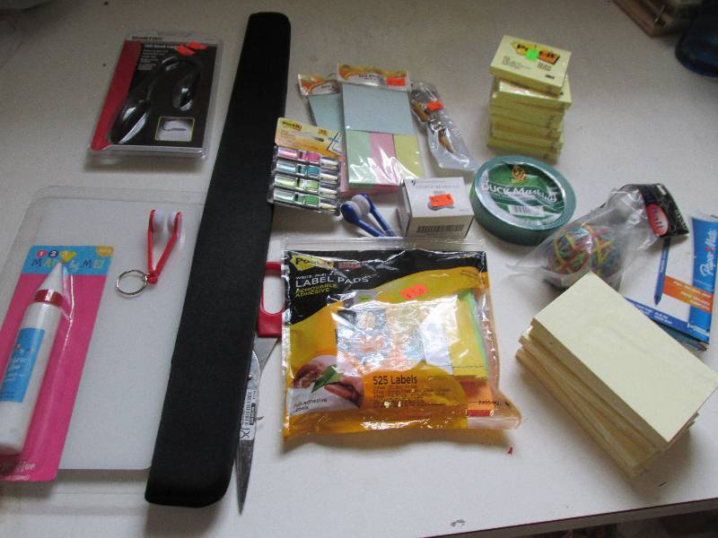 lot 80 image: mixed lot of brand new office suppl...