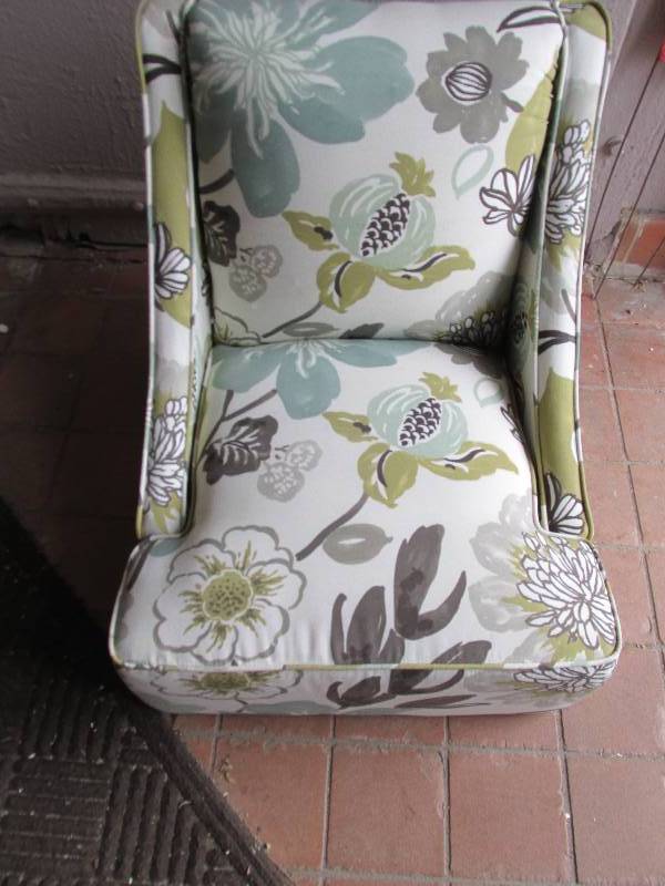 lot 97 image: small chair with legs to be install...
