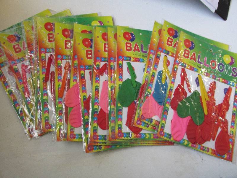 lot 134 image: 15 12pc balloons new...