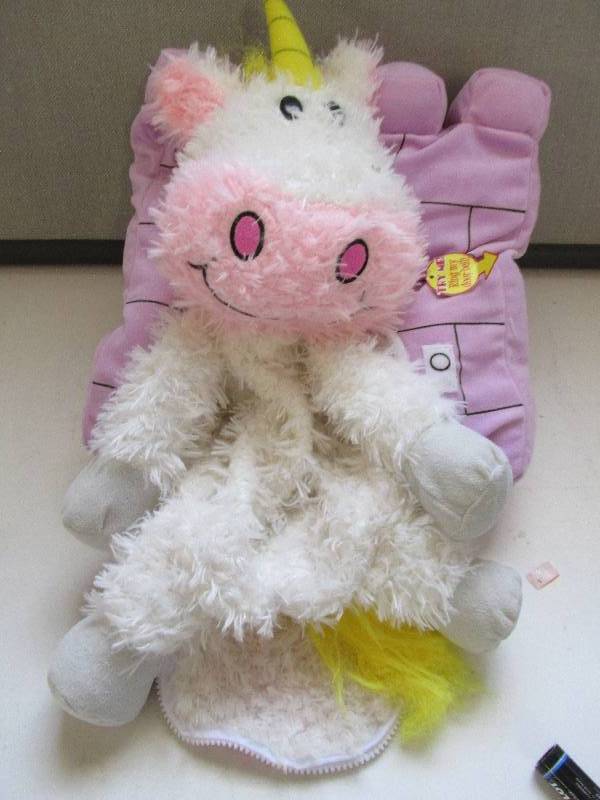 lot 160 image: happy nappers pillow unicorn new ma...