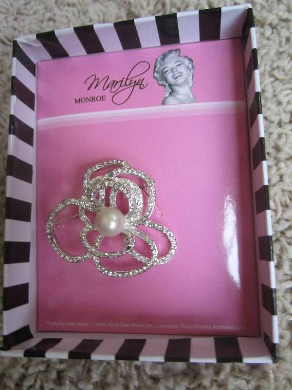 lot 199 image: Kmart Marilyn Monroe pin...
