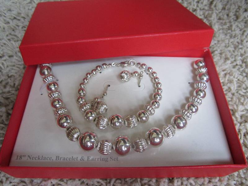 lot 216 image: Kmart 18 necklace, bracelet and e...
