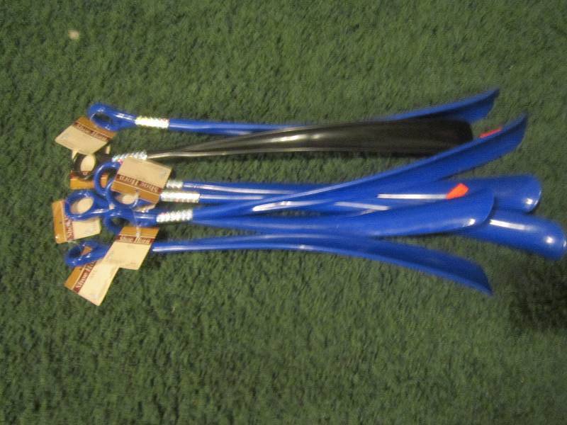 lot 266 image: lot of 7 shoe horns 18.5L...