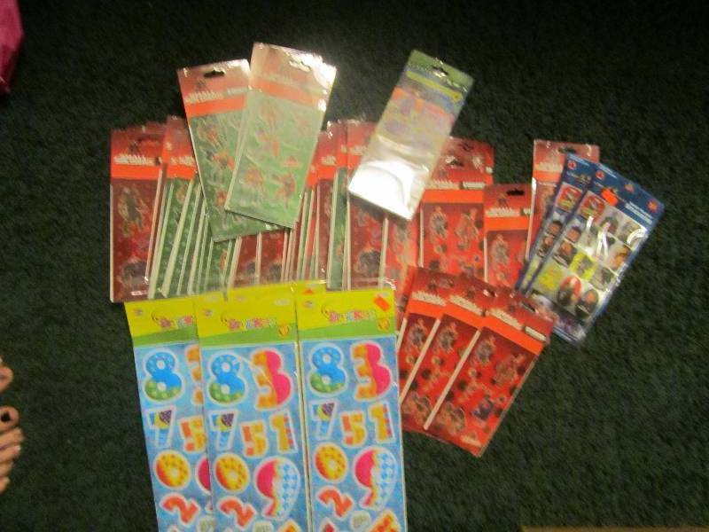 lot 271 image: lot of stickers for kids ...