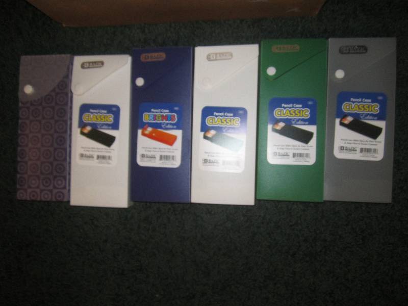 lot 279 image: lot of pencil cases ...