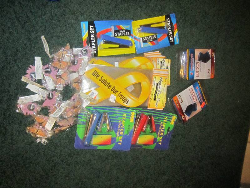 lot 283 image: lot of office or school supplies ...