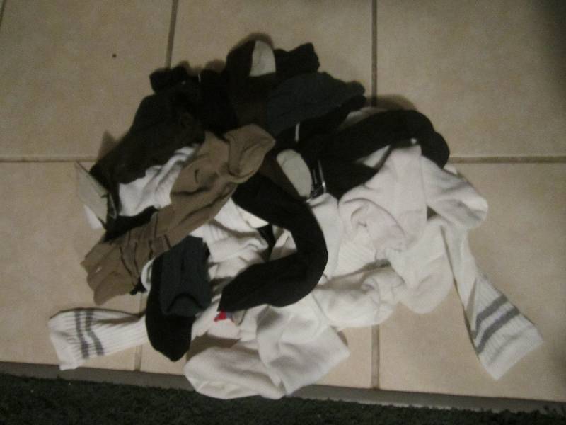 lot 286 image: lot of socks...