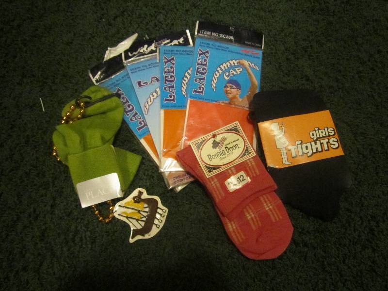 lot 296 image: lot of tights and dcor ...
