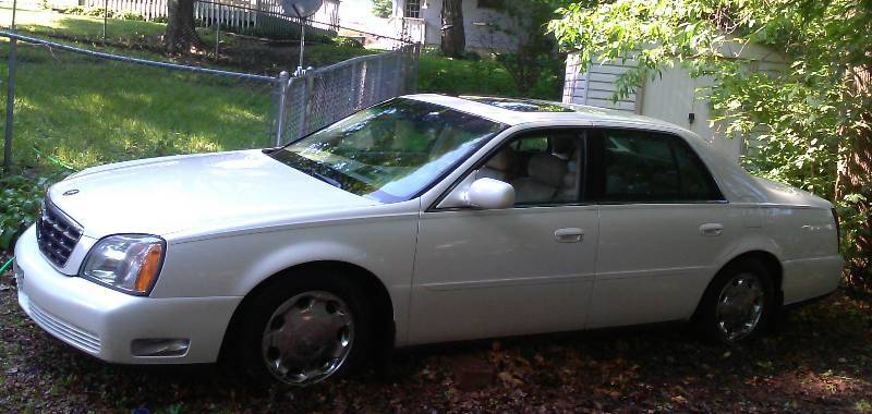 2000 Cadillac DHS Doesn,t start, Pearl Very Clean