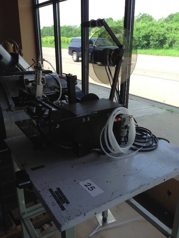 Auto Labe machine and work table