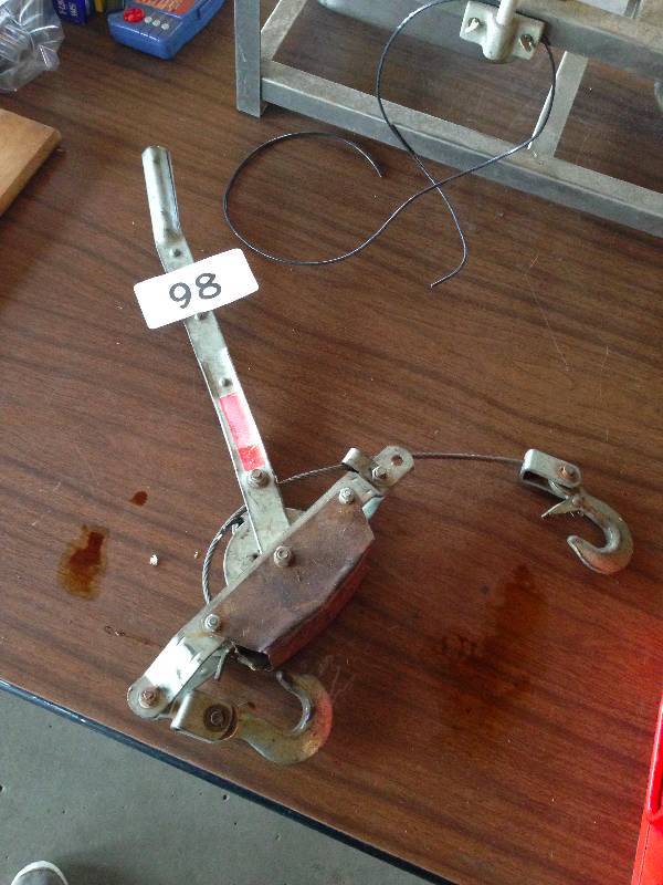 Wire rope winch