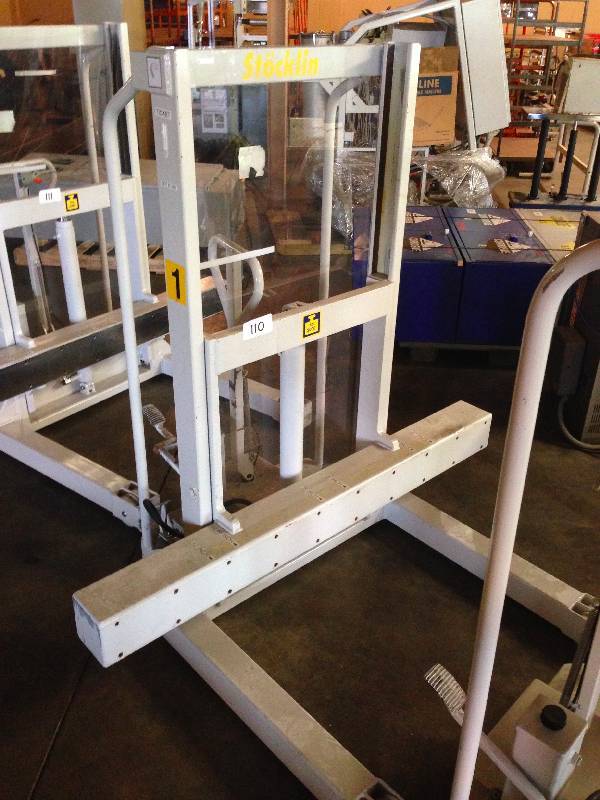 Stocklin hydraulic foot pump jack