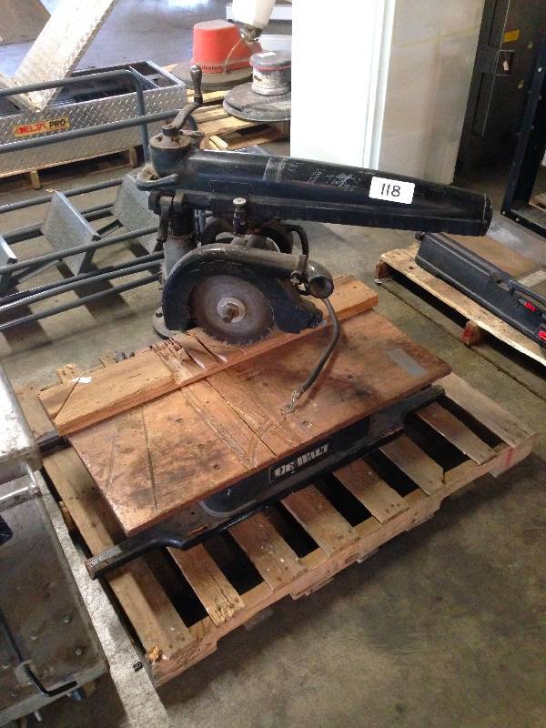 DeWalt bench top radial arm saw