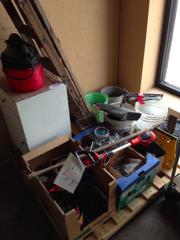 Misc. pallet lot