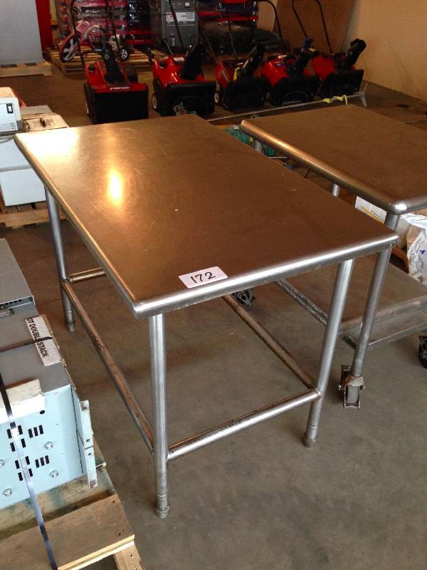 Stainless prep table