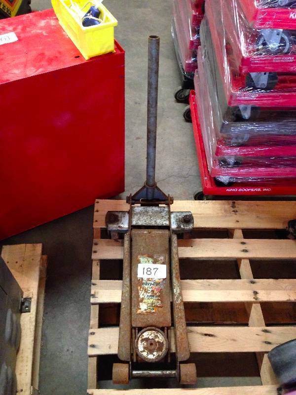 Floor jack.