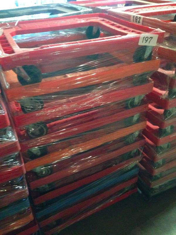 Lot of 10 plastic carts