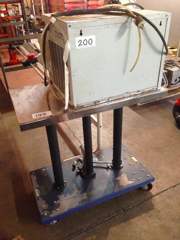Die lifting table