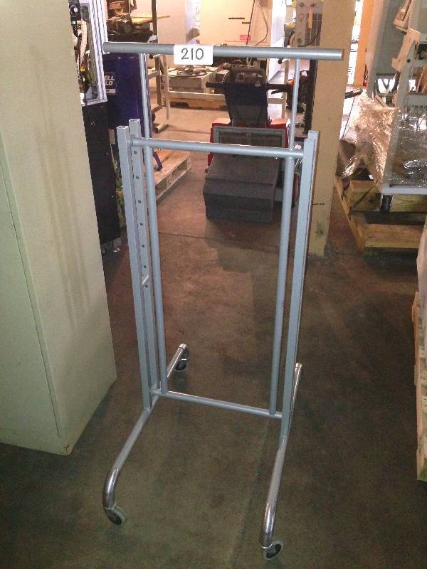 Rolling display rack