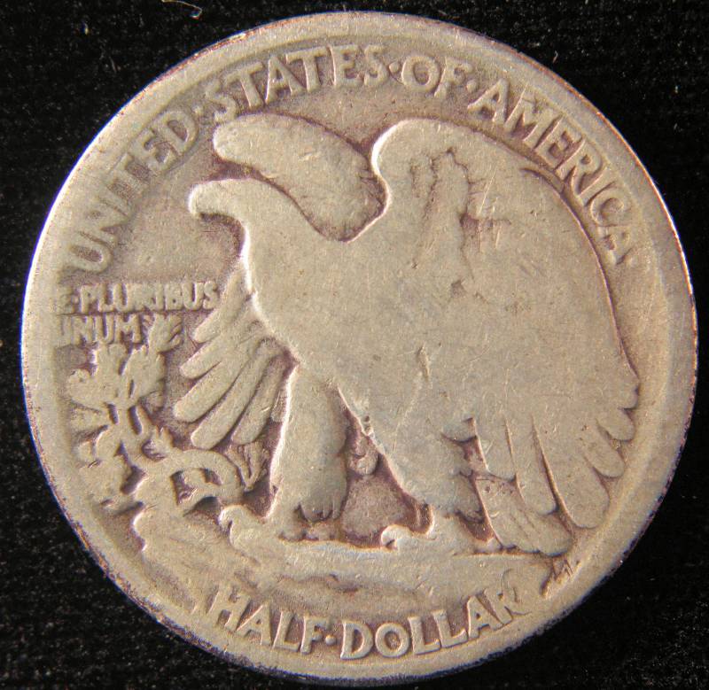 1920 WALKING LIBERTY SILVER HALF