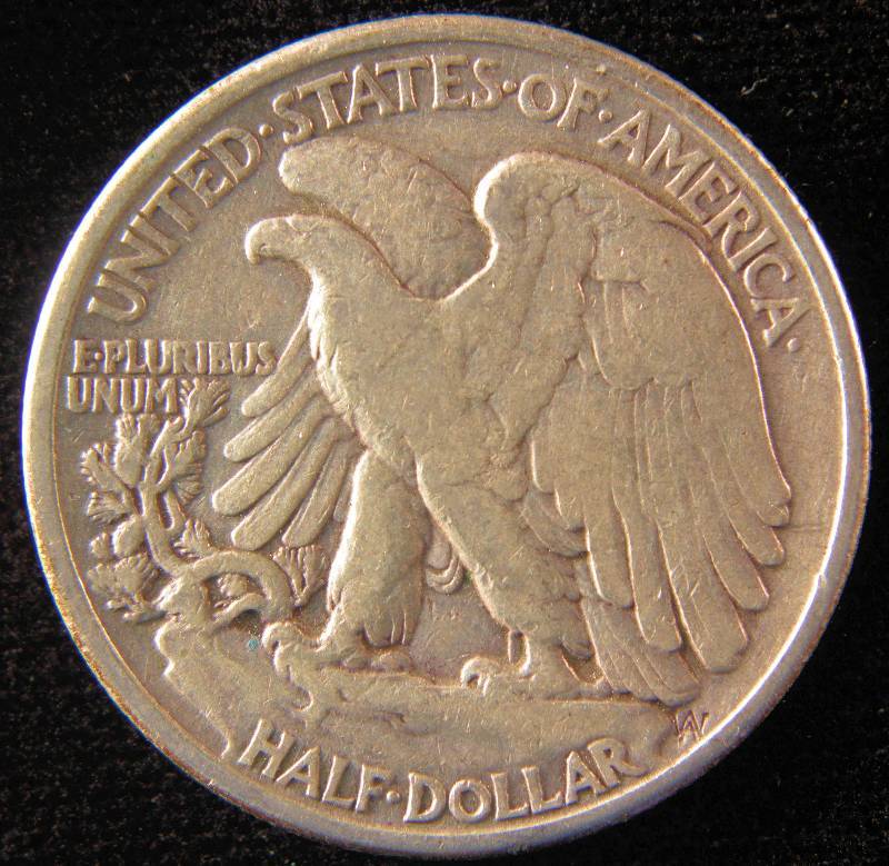 1942 WALKING LIBERTY SILVER HALF VF